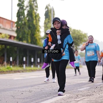 Runner Photo 8383858