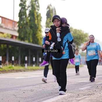 Runner Photo 8383859