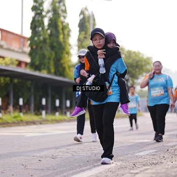 Runner Photo 8383862
