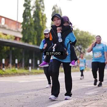 Runner Photo 8383864
