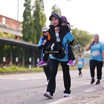 Runner Photo 8383865