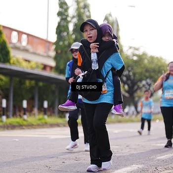 Runner Photo 8383873