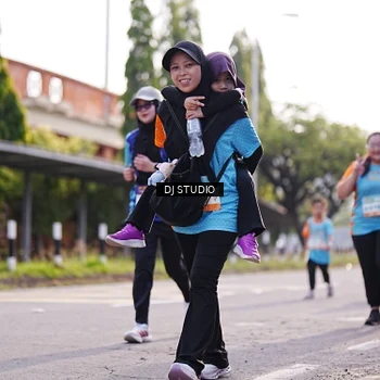 Runner Photo 8383874