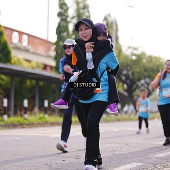 Runner Photo 8383875