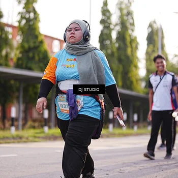 Runner Photo 8383906