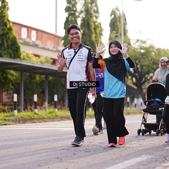 Runner Photo 8383915