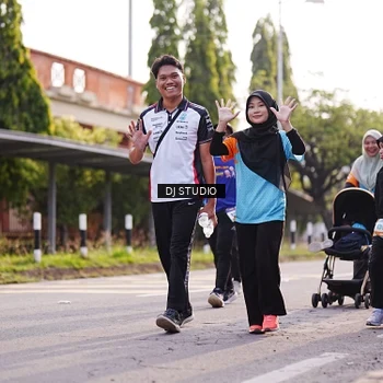 Runner Photo 8383916