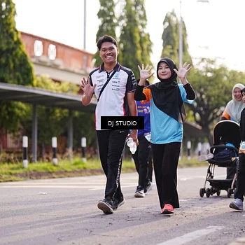 Runner Photo 8383918