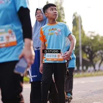 Runner Photo 8383947