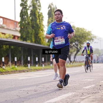 Runner Photo 8383962