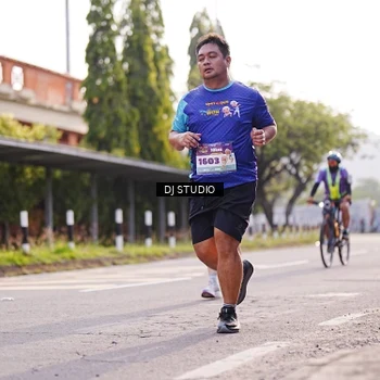 Runner Photo 8383964