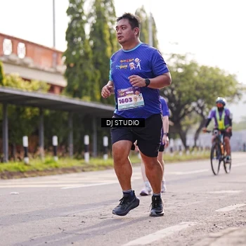 Runner Photo 8383966