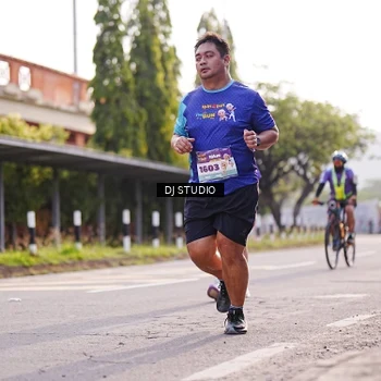Runner Photo 8383967