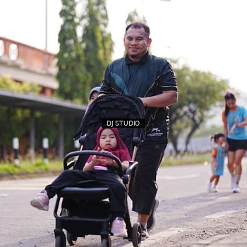 Runner Photo 8384010