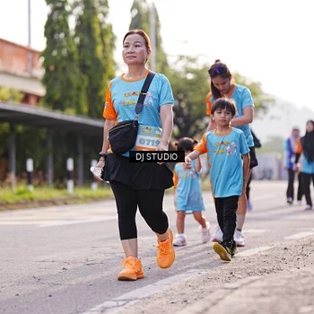 Runner Photo 8384020