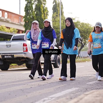 Runner Photo 8384049