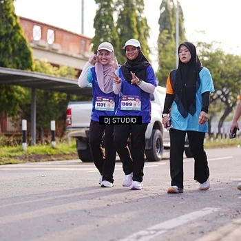 Runner Photo 8384054
