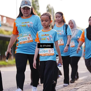 Runner Photo 8384100