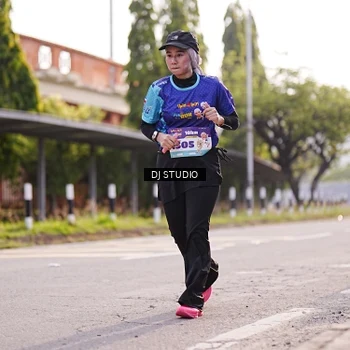 Runner Photo 8384191