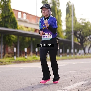 Runner Photo 8384196