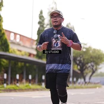 Runner Photo 8384240
