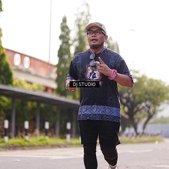 Runner Photo 8384241