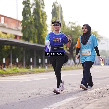 Runner Photo 8384272