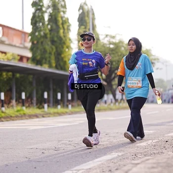 Runner Photo 8384275