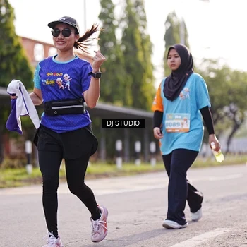 Runner Photo 8384311