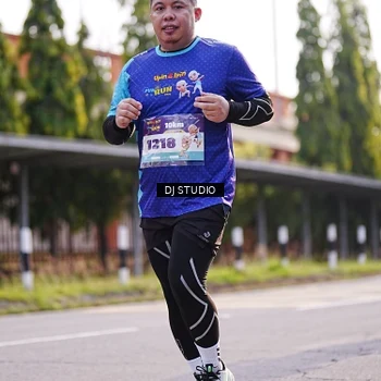 Runner Photo 8384314
