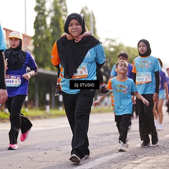 Runner Photo 8384382