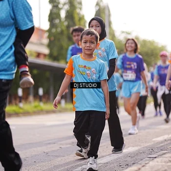 Runner Photo 8384386