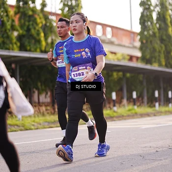 Runner Photo 8384426