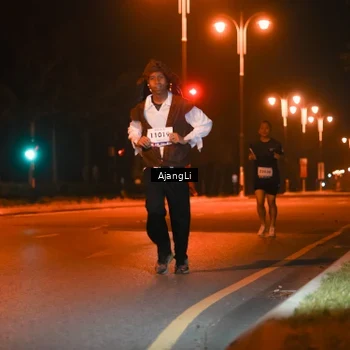 Runner Photo 8384430