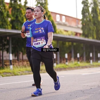 Runner Photo 8384432