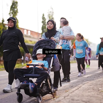 Runner Photo 8384459