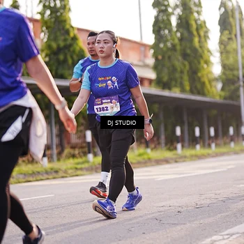 Runner Photo 8384483