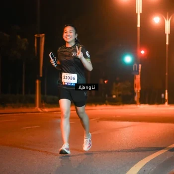 Runner Photo 8384505