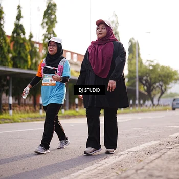Runner Photo 8384518