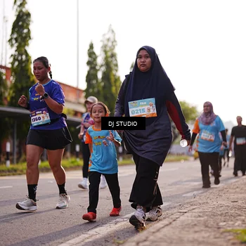 Runner Photo 8384633