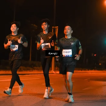 Runner Photo 8384635