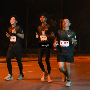 Runner Photo 8384640
