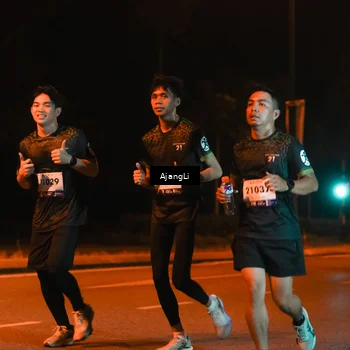 Runner Photo 8384652