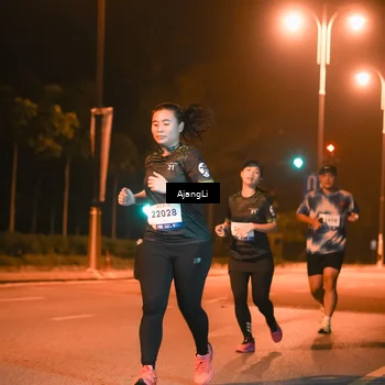 Runner Photo 8384668