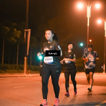 Runner Photo 8384671