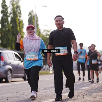 Runner Photo 8384691