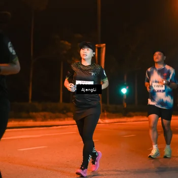 Runner Photo 8384697