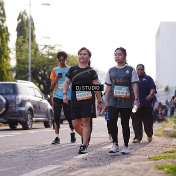 Runner Photo 8384704