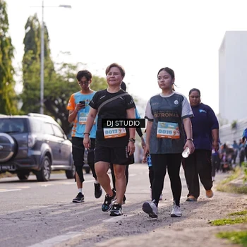 Runner Photo 8384705