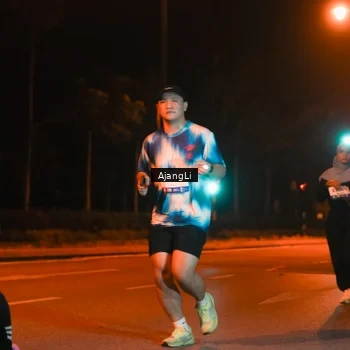 Runner Photo 8384706